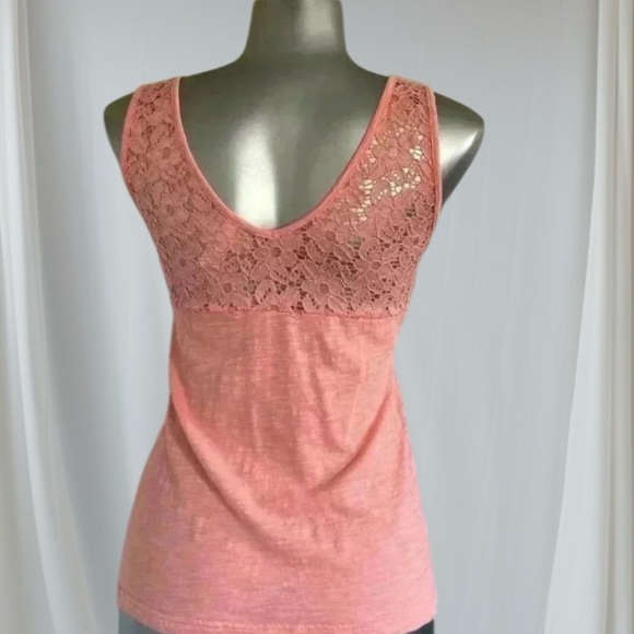 FREE💟Lace Bandeau Tank Top - Picture 4 of 13